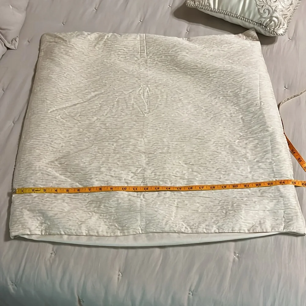 Donna Karan Home Euro Sham/ Pillow Cover in White, EUC